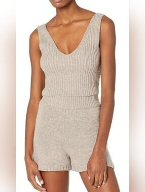 The Drop Sylvie Double V-Neck Textured Rib Cropped Sweater Tank- In Beige